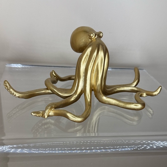 Luxurious Gold Octopus Home Sculpture